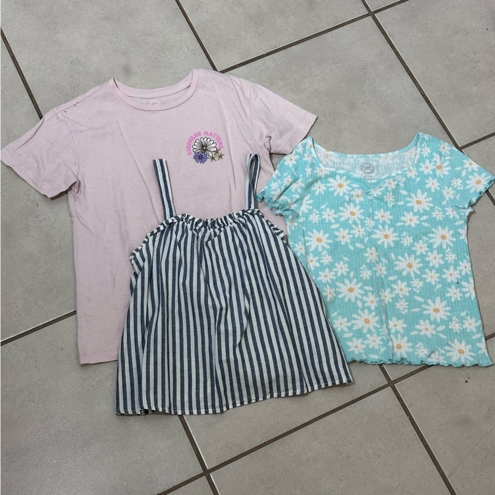 Wonder Nation Kids‎ Girls 3-Shirts, Blouses size M(7-8).
